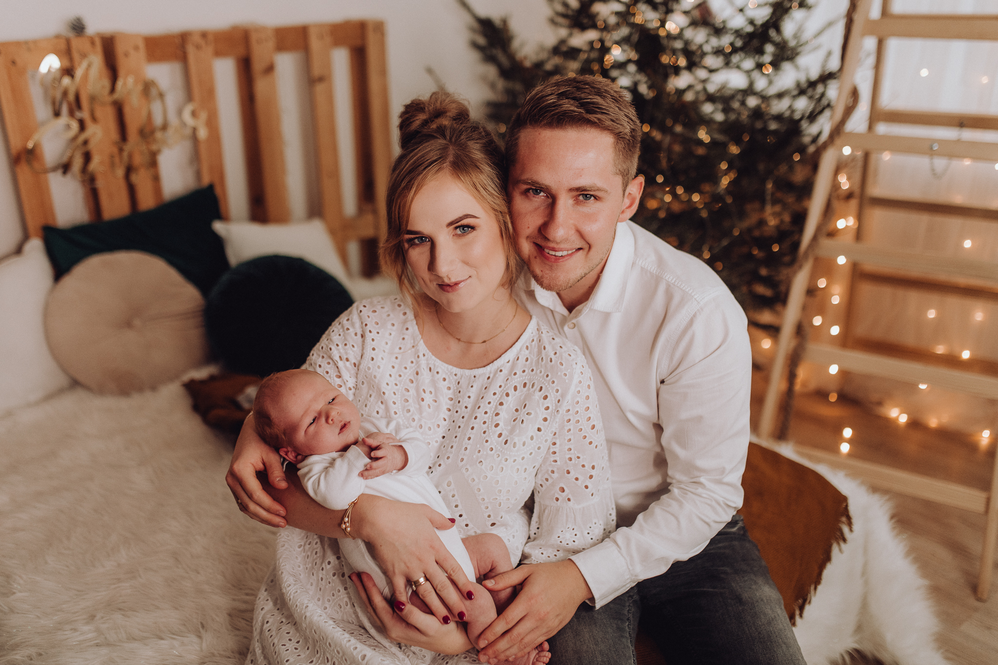 Sesja noworodkowa rodzinna Tymon Monika i Mateusz NET-72