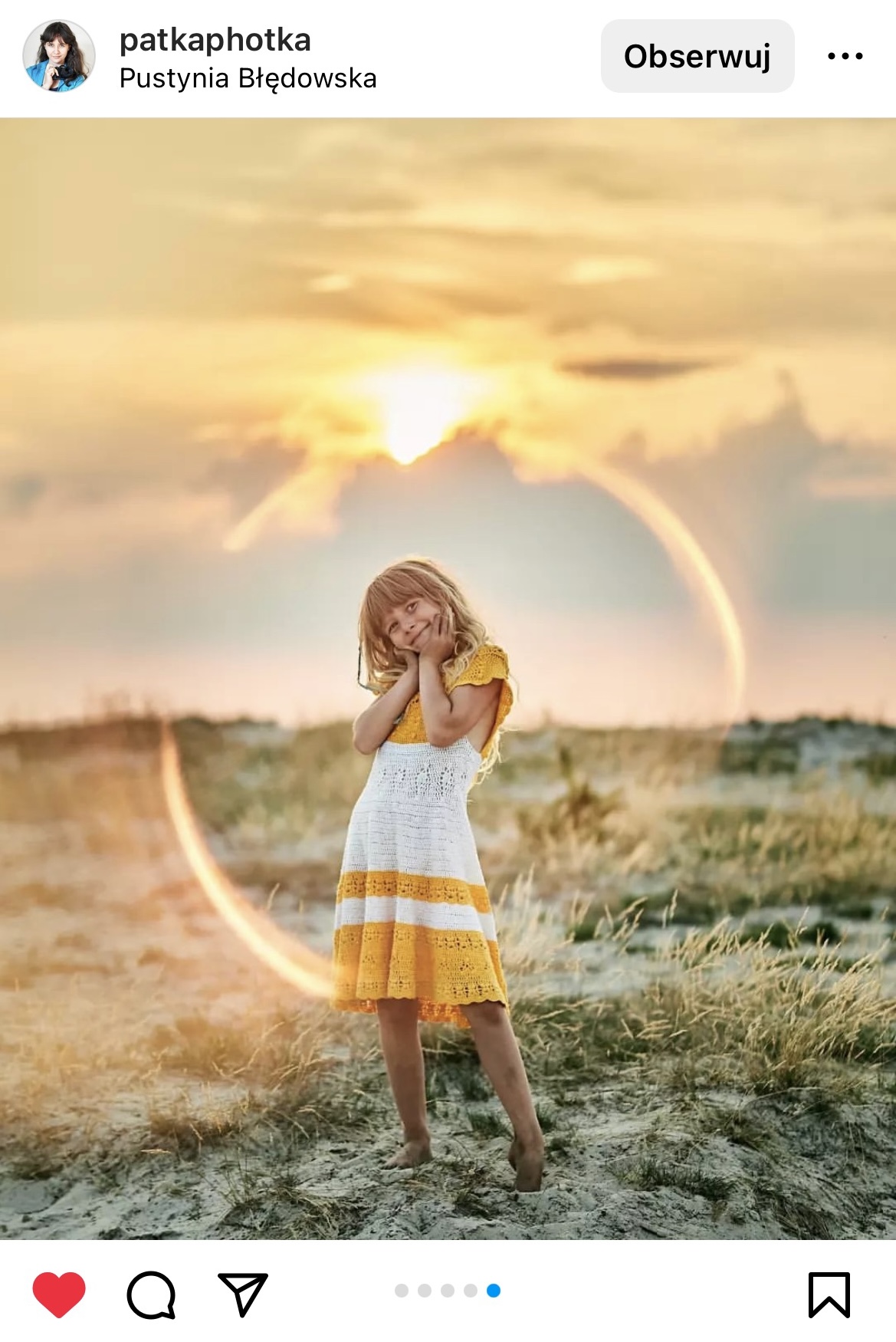 dziecko stojące na polanie w golden hour #śląsktakipiękny