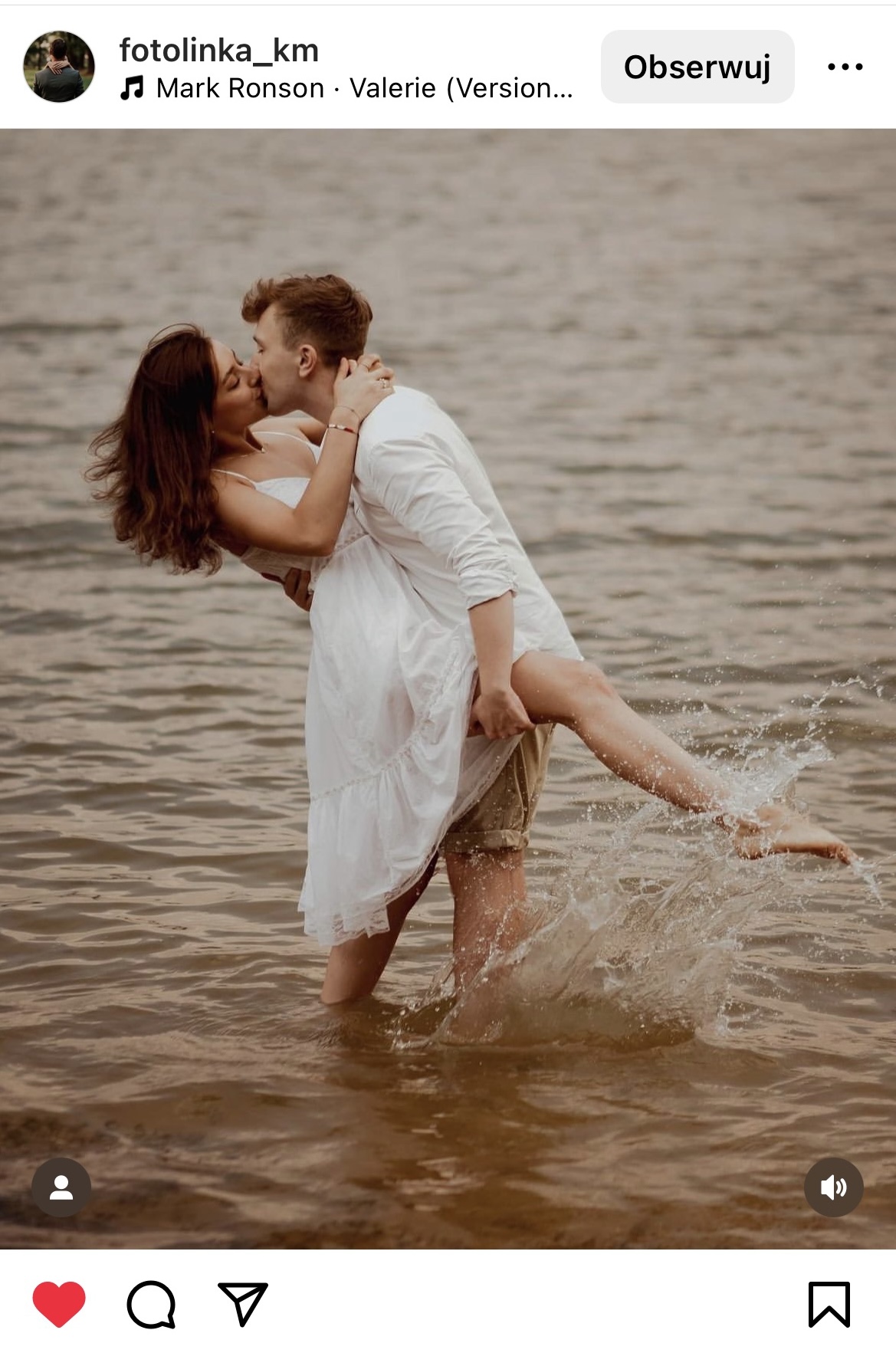 para stojąca w wodzie i całująca się #śląsktakipiękny