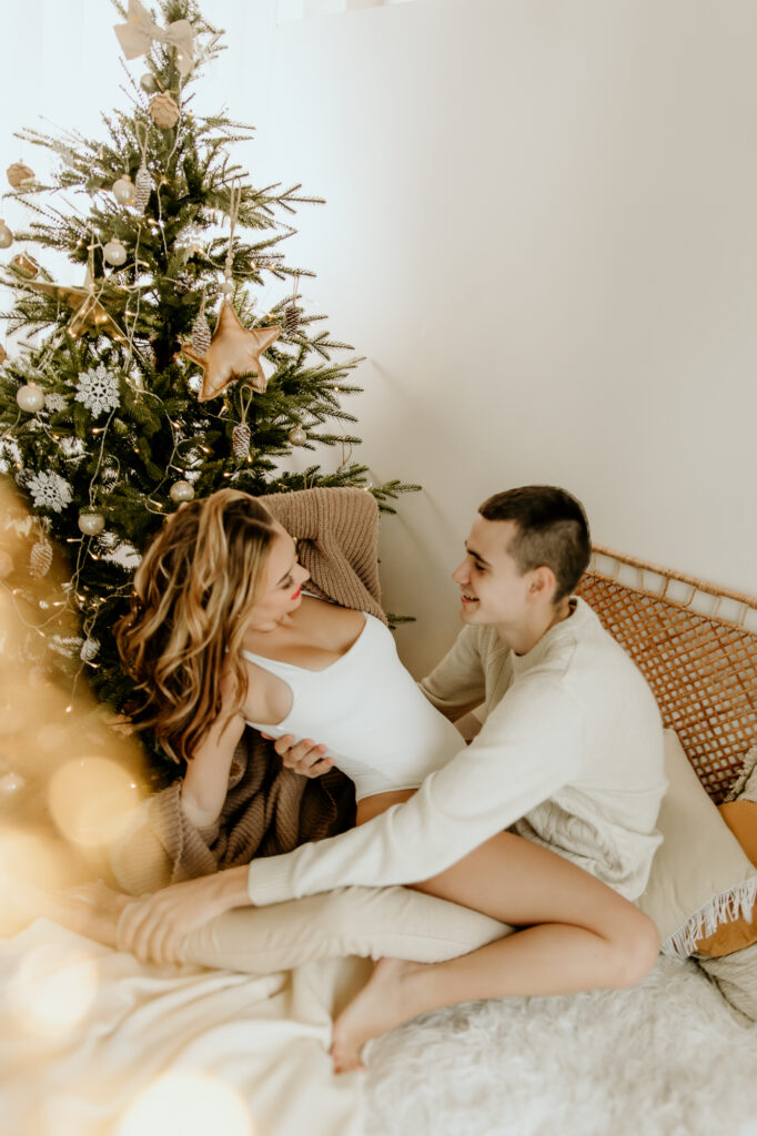 sensualna sesja bożonarodzeniowa