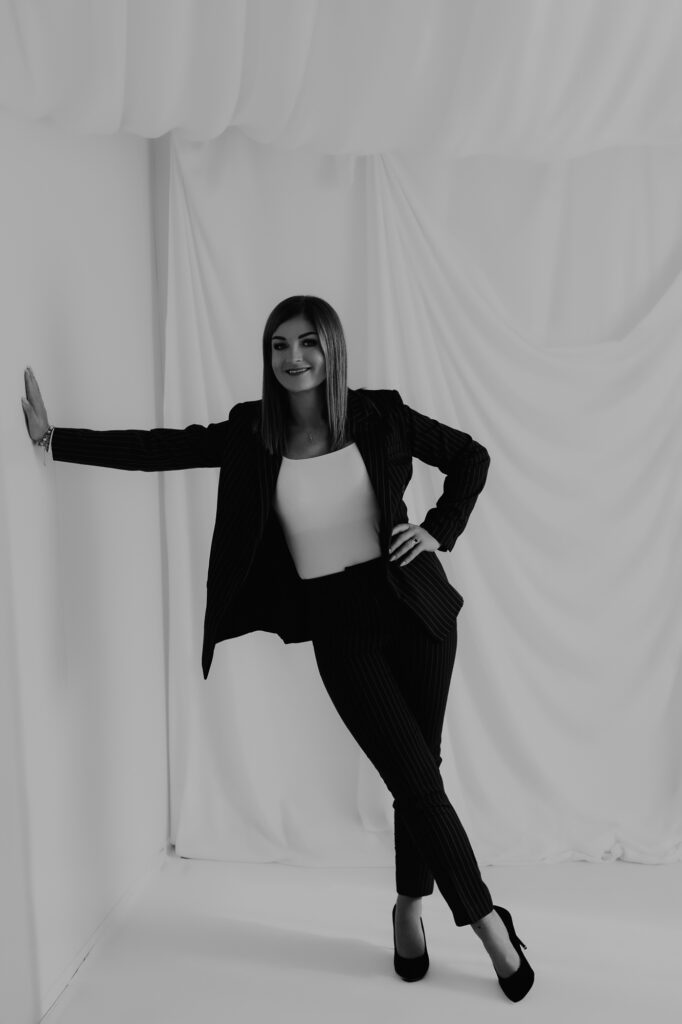 sesja wizerunkowa czarno- biała
