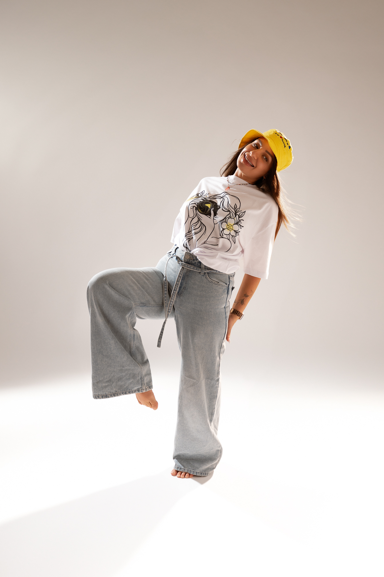 Bucket unisex z haftem „RAW-y mam w chmurze, a w sercu burzę” - obrazek 5